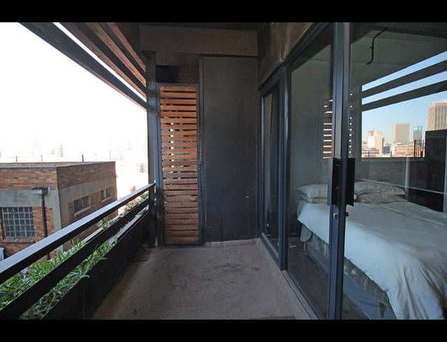 0.5 BEDROOM APARTMENT FOR SALE IN MABONENG